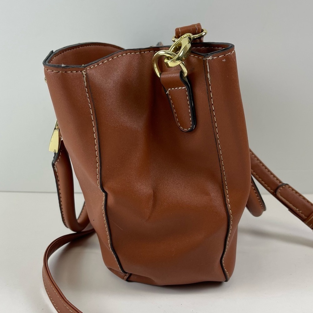 London Fog Satchel Tan Cognac Color Crossbody Multiple Pockets Sections - Picture 5 of 14